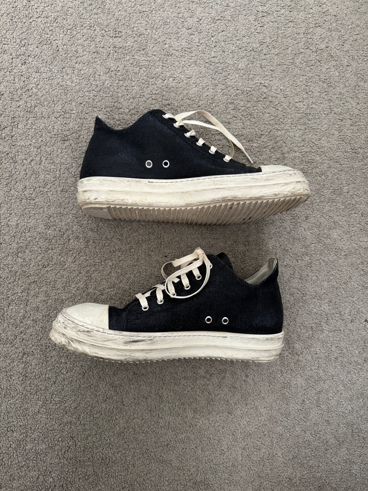 FW21 Rick Owens DRKSHDW Black Waxed Low Ramones Sneakers