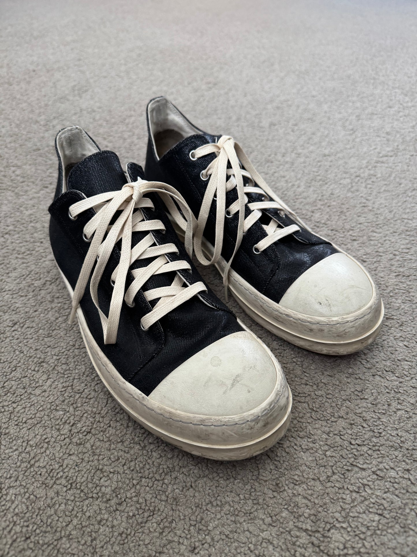 FW21 Rick Owens DRKSHDW Black Waxed Low Ramones Sneakers