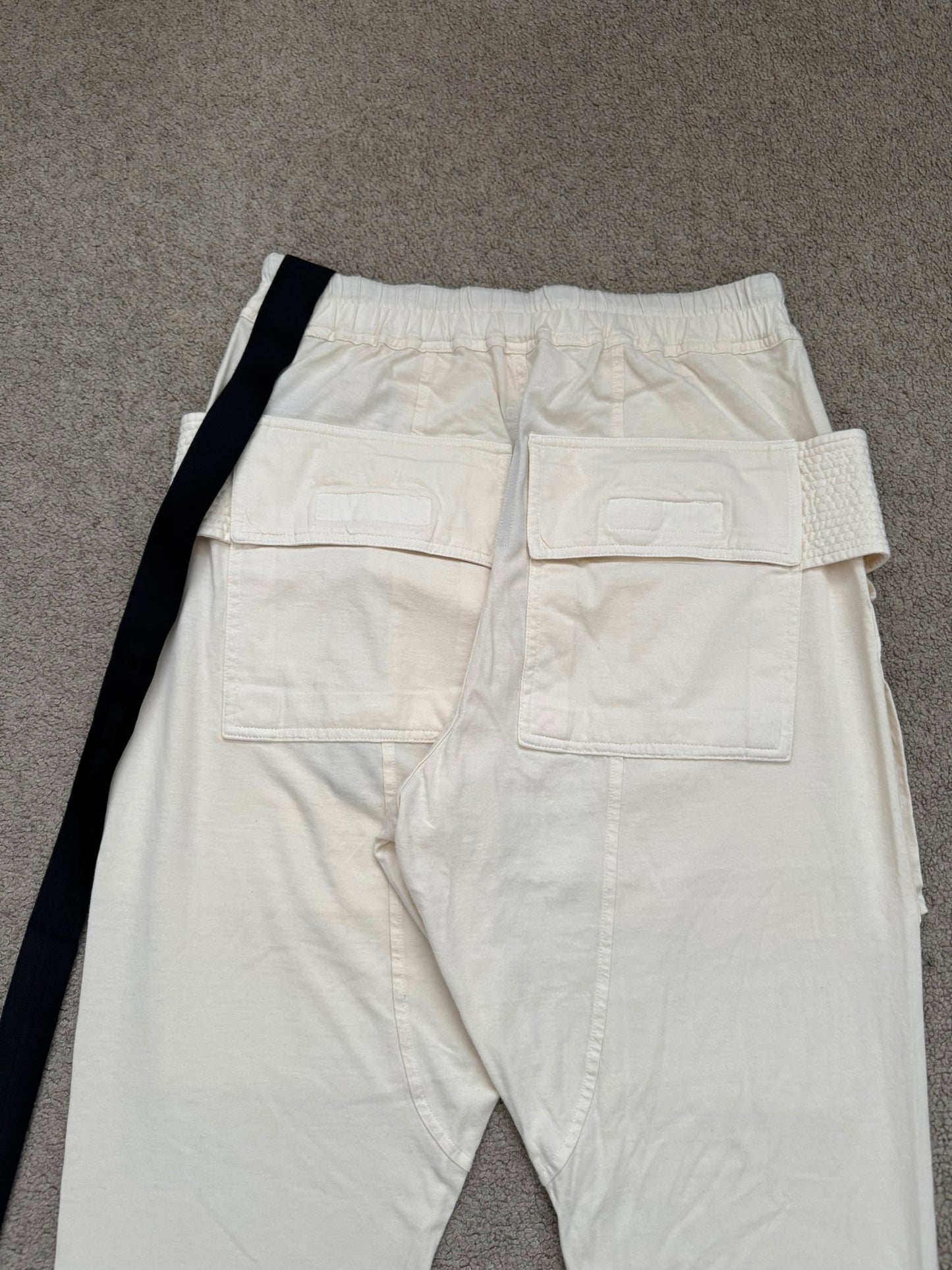 New SS22 Rick Owens DRKSHDW Cream Creatch Cargo Sweatpants