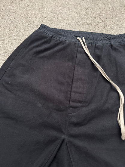 FW19 Rick Owens Mainline "Larry" Cotton Flannel Pods Shorts