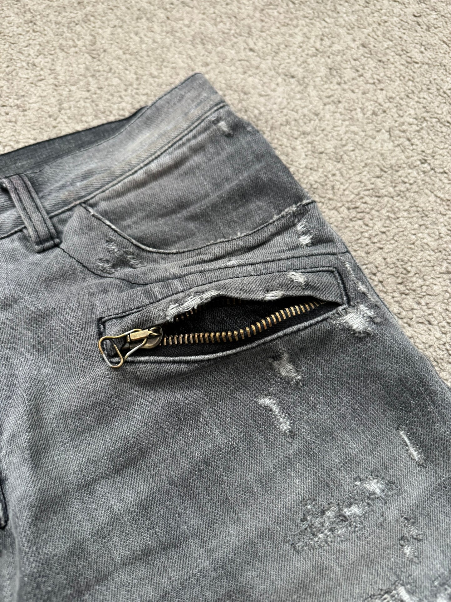 FW10 Balmain by Christophe Decarnin Grey Distressed Zip Biker Denim Jeans