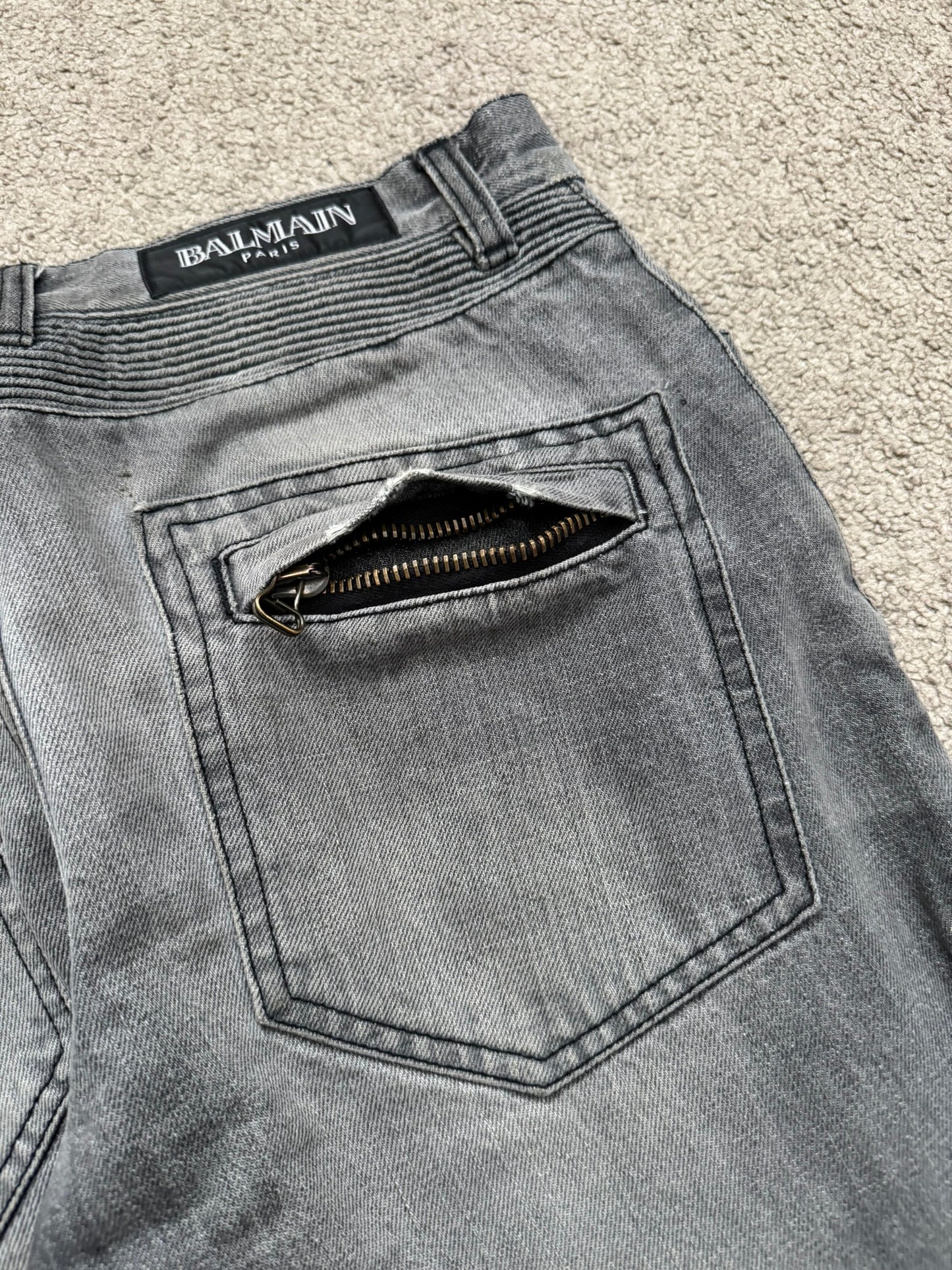 FW10 Balmain by Christophe Decarnin Grey Distressed Zip Biker Denim Jeans