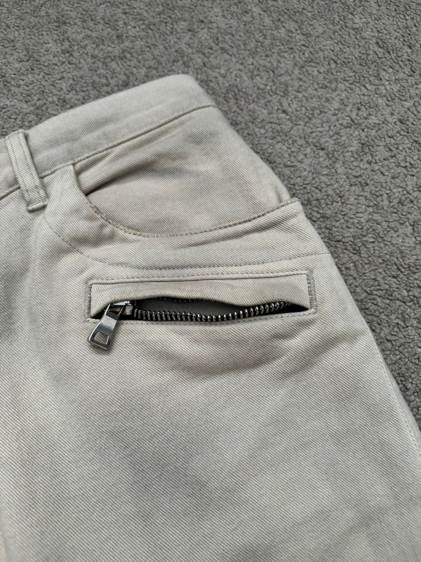Balmain by Olivier Rousteing Dirty Beige Zip Biker Denim Jeans
