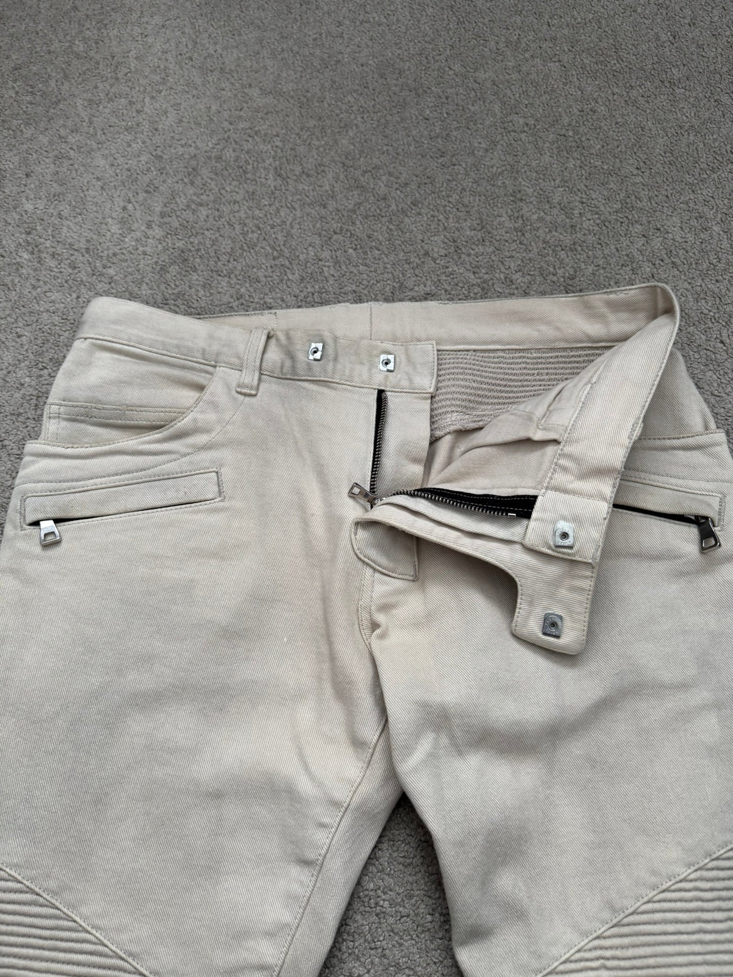 Balmain by Olivier Rousteing Dirty Beige Zip Biker Denim Jeans