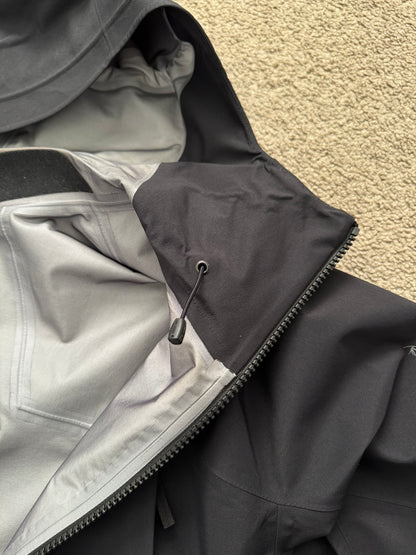 Arc'teryx Fraser Black 3L Gore-Tex Shell Jacket