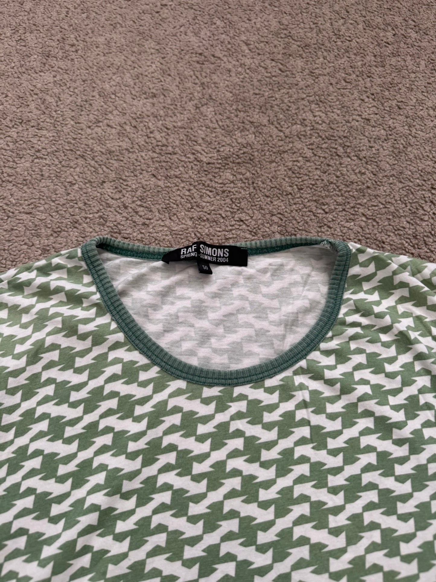 SS04 Raf Simons "May the Circle Be Unbroken" Arrow Print T Shirt