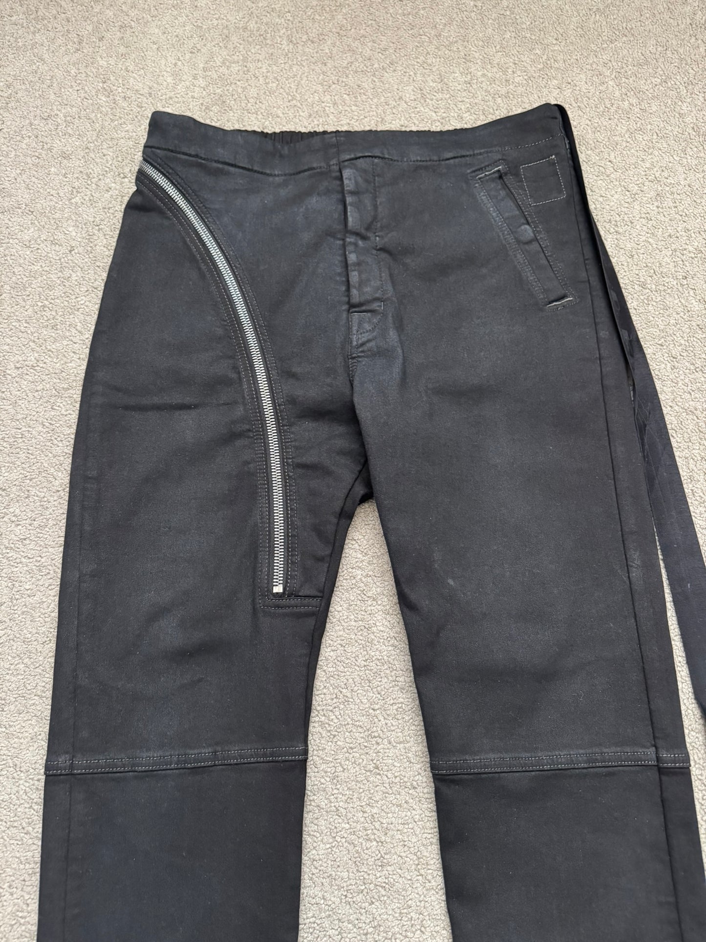 FW23 Rick Owens DRKSHDW Black Waxed Aircut Jogger Denim Jeans