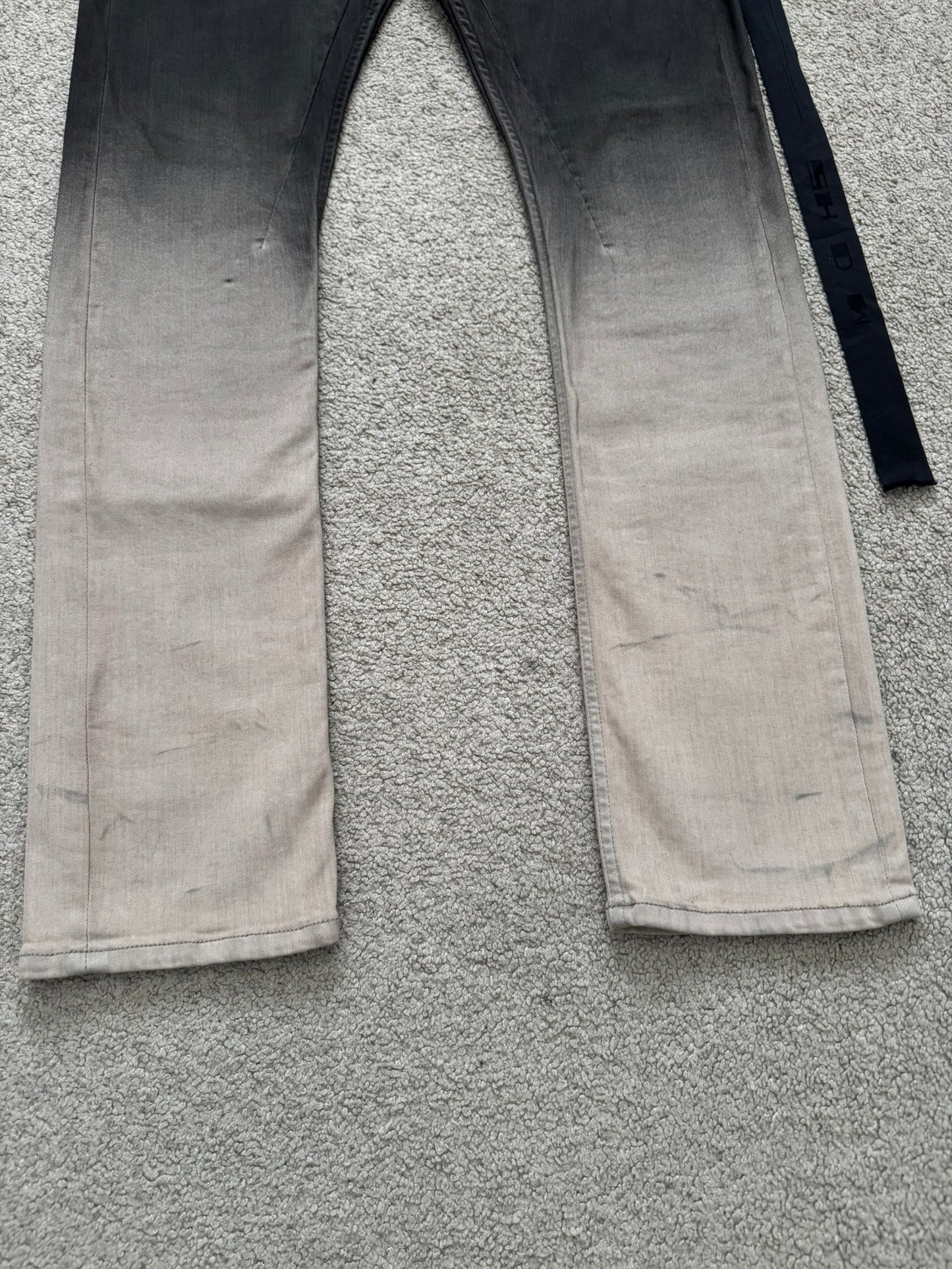 FW23 Rick Owens DRKSHDW Pearl Degrade Detroit Cut Denim Jeans