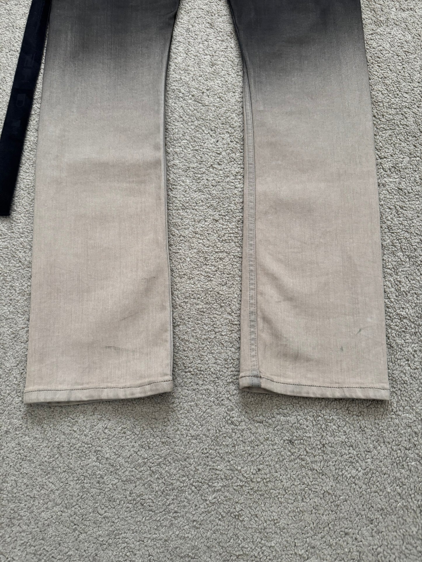 FW23 Rick Owens DRKSHDW Pearl Degrade Detroit Cut Denim Jeans