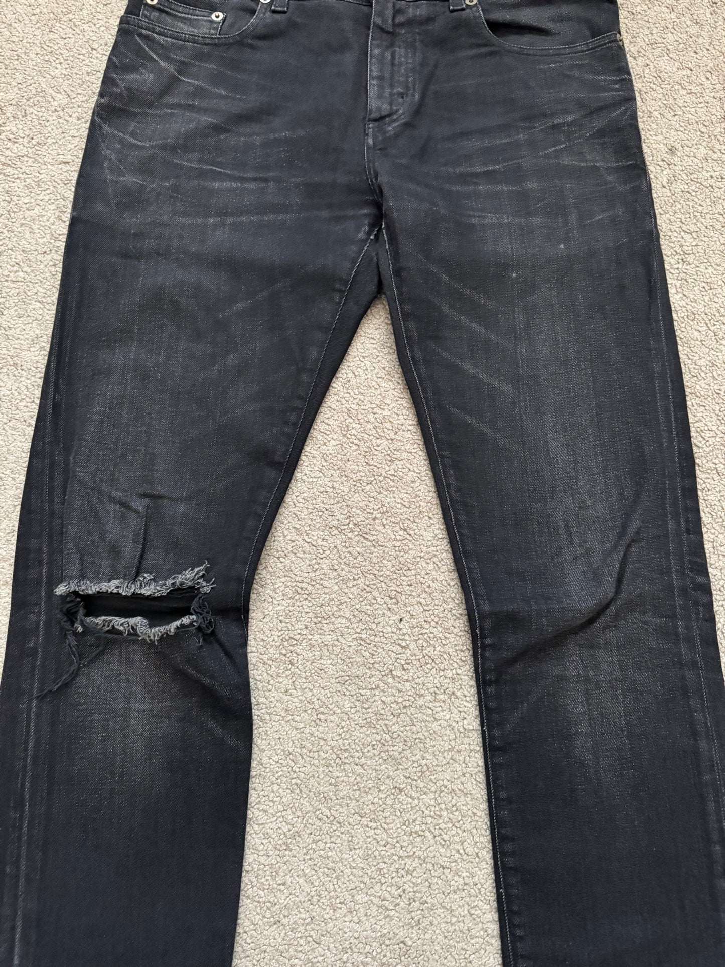 FW16 Saint Laurent by Hedi Slimane D02 Knee Slit Denim Jeans