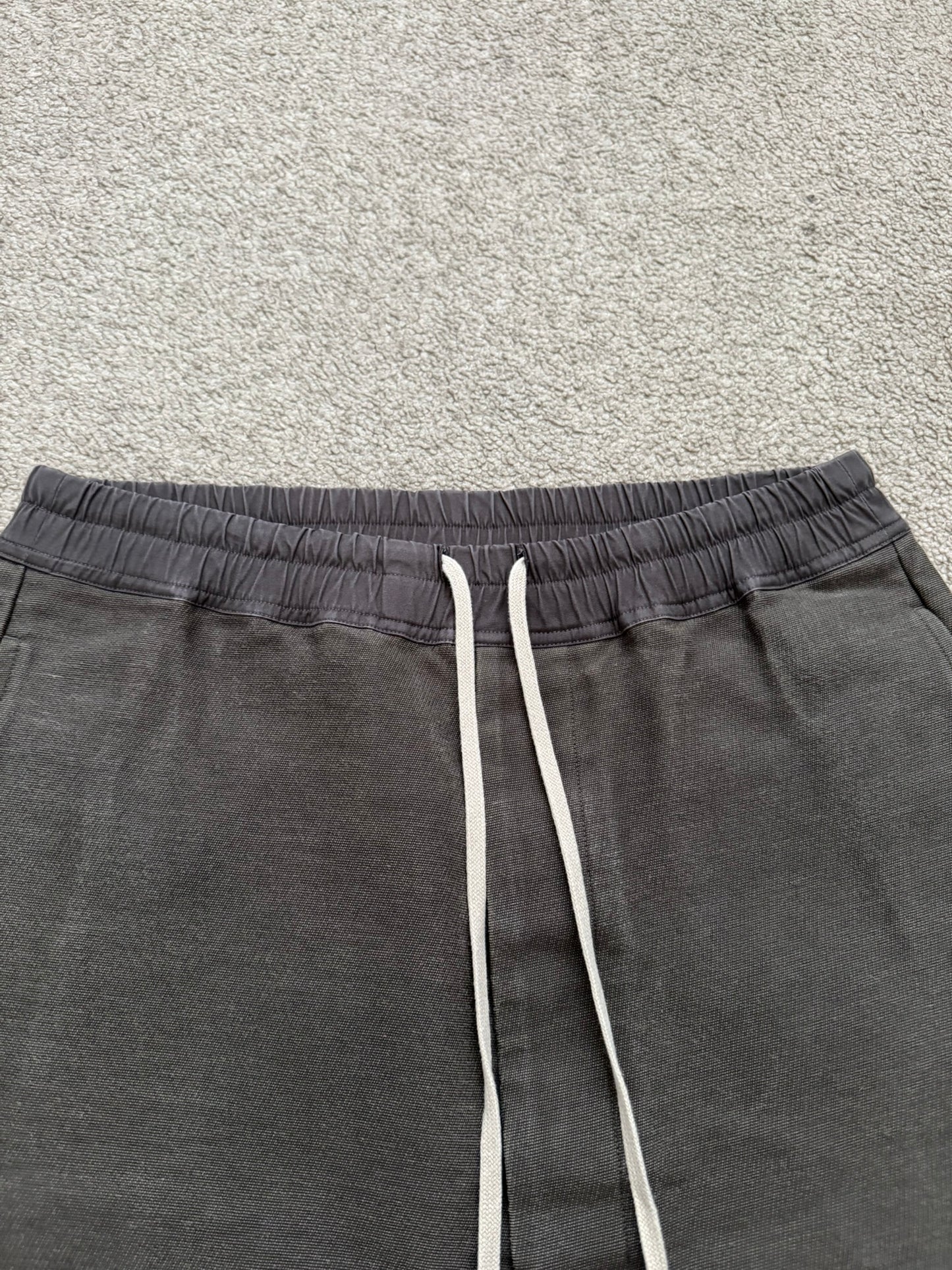 FW15 Rick Owens Runway "Sphinx" Dark Dust Woven Pods Shorts