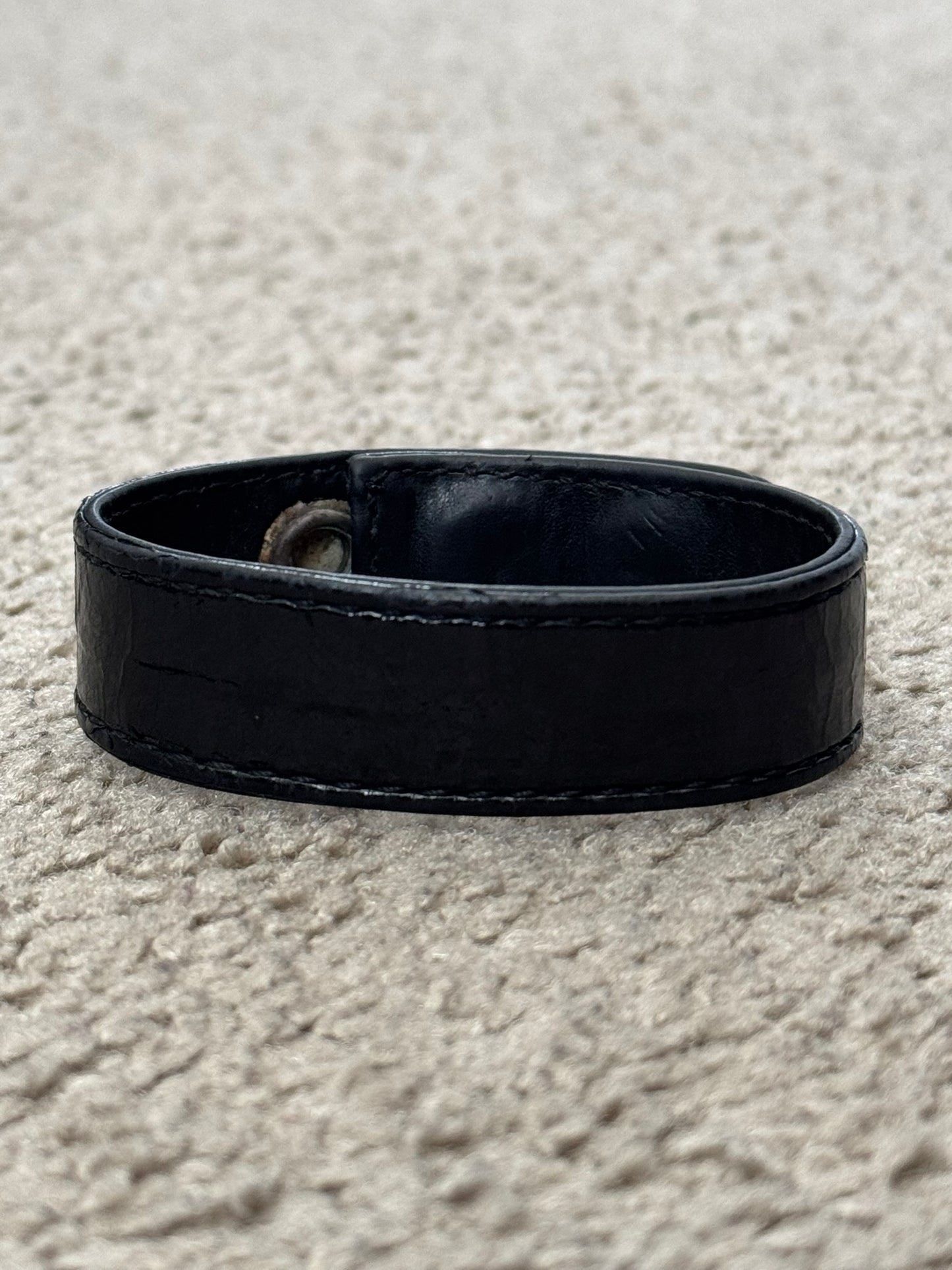 Chrome Hearts 3 Silver Cross Snap Button Patent Leather Bracelet