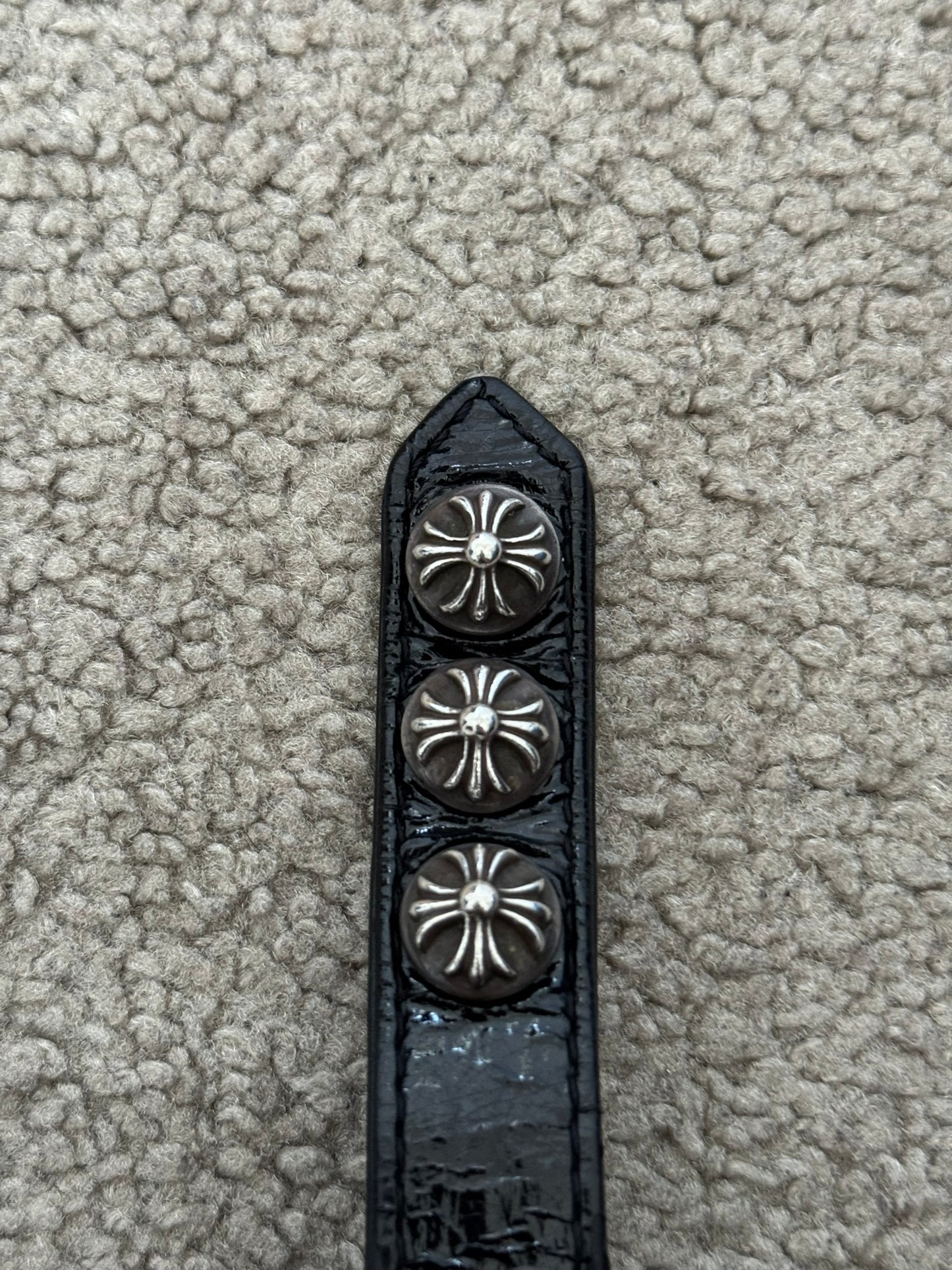 Chrome Hearts 3 Silver Cross Snap Button Patent Leather Bracelet