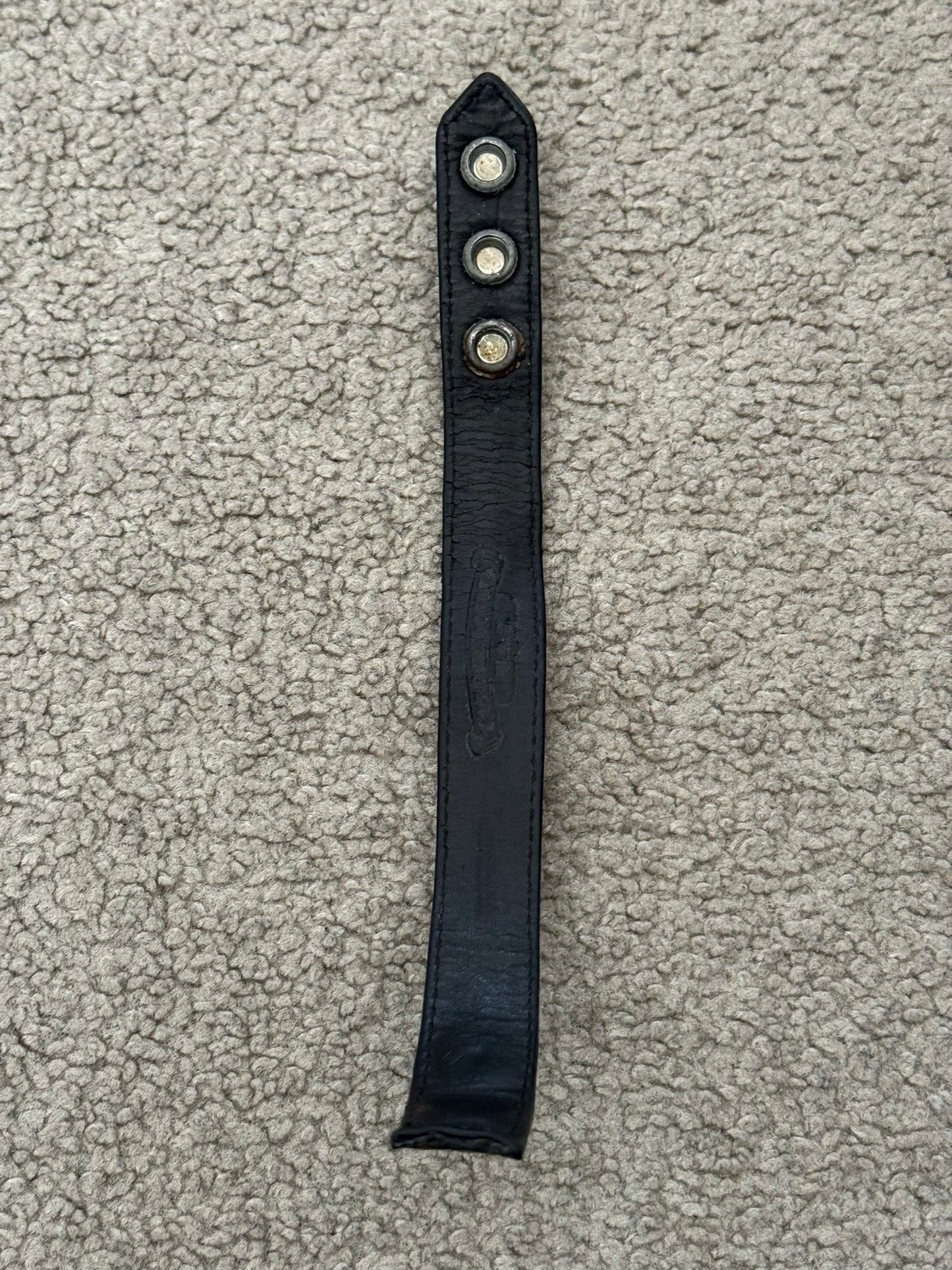 Chrome Hearts 3 Silver Cross Snap Button Patent Leather Bracelet